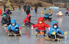 썰매타고 하하 군구고마 먹고 호호