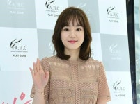 [기획] 계약서 든 연예기획사들 스타 잡아야 빛나리