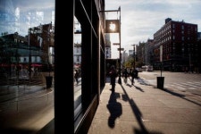 애플 성장세 꺾이나…미 증권사들 가치주로 전환