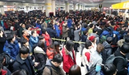 시스템 미비·늑장 대응… 제주공항 대란 불러