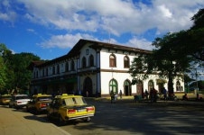 [여행] 끝없는 길… 노을 풍경에 우리도 물들었다