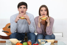 [연구] 잠자리에 드는 시간에 따라 체중이 결정 된다