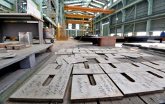 [조선·철강 중소 협력업체 취재기] 일감 끊긴 공장… 주인 잃은 작업복만 덩그러니