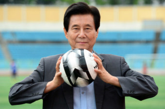 [나의 삶 나의 길] ‘영원한 축구 감독’ 김정남 한국 OB축구 회장