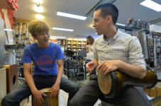 [밀착취재] “우리들의 낙원으로 오세요”