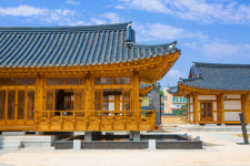명장들이 지은 전통한옥체험시설 남원에 문열어