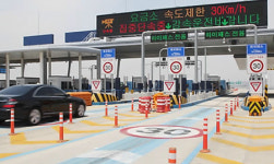 [집중취재] 제한속도 30㎞ 유명무실…하이패스 진입로 사고 무방비