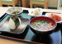 日 행복한 식당…가격에 담은 소원