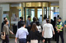 시범케이스 걸릴라 조심… 몸 사리는 대상자들