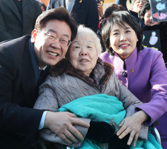 이재명,  공장서 출사표…
