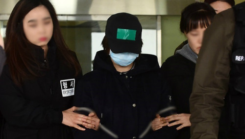 [대전 초등생 살해사건] 경찰, 가해 교사 A씨 주거·차량 압수수색…부검 결과, 학생 다발성 예기 손상 사망 확인
