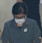 서울 → 남부 → 동부… 최순실 구치소 또 옮긴다