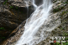 시원한 구곡폭포, 가슴속까지 뻥!