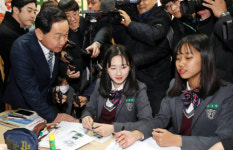 진로·적성 고려해 과목 선택…혼란 가중 반대도 거세