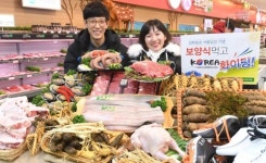[포토] 농협하나로마트 평창올림픽 국가대표 보양식 할인