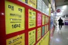 [뉴스+] 보유세 개편 가속도…‘난공불락’ 강남 집값 잡을까