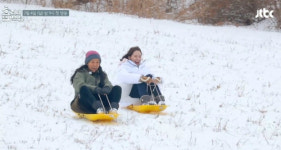 효리네 민박2 공식포스터 공개…윤아 만능일꾼 면모 뽐내