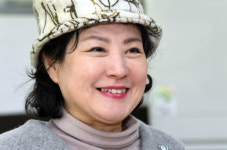 [마이 라이프] 바둑계 마당발, 체스판 ‘퀸’ 되다