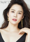 우만기 김현주, 푹 들어간 쇄골과 은은하게 반짝이는 입술