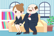 직장 성희롱 가해자 들여다보니…“남성 상사 임원을 조심하세요”