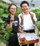 [포토] 김병원 회장, 백령도 해병부대와 청년농업인 농장 방문