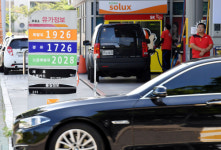 [포토] 휘발유가격 6주째 상승…서울 1천700원 돌파