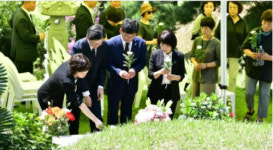강금원이 누구길래, 김경수도 달려가고 송인배도 월급타고