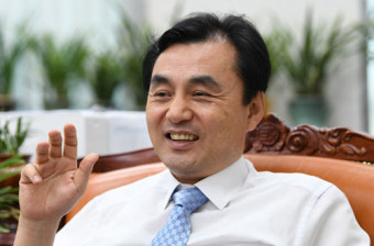 안규백 국회 국방위원장 “복잡해진 北 비핵화 방정식… 文대통령 ‘중재 역할’ 커져” [세계초대석]