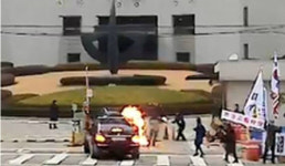 1인시위 70대 돼지사육 농장주, 김명수 대법원장 차량에 화염병 테러