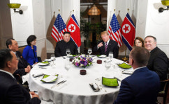 제2차 북미정상회담, 두 여성 통역관에 쏠린 관심 이연향?신혜영