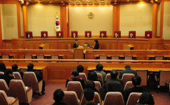 [단독] ‘진보색 헌재’… 위헌결정 크게 늘었다