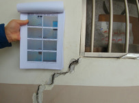 “벽이 갈라져 내려앉고 주먹만한 균열까지” 인천 삼두아파트 주민의 호소 [사진in세상]