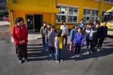 폐교 위기에 직접 입학한 7명의 할머니…뉴욕타임스 등장
