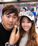 류현진♥ 배지현, 남편 경기 직관하며 애정 과시… 6승은 내조 덕분?