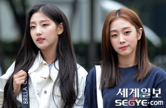 [포토] 러블리즈 정예인-서지수 '닮은 듯 다른 매력'