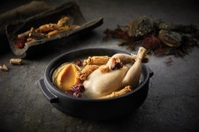 “삼복더위 입맛 잡는다” 호텔신라, ‘전복 삼계탕’ 선물세트 출시