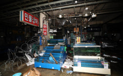 ‘명도집행 완료’ 구 노량진수산시장…상인들 끝까지 사수할 것