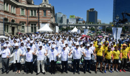 ‘원 코리아’ 뜨거운 염원 담아… 130개국 세계인 함께 달렸다