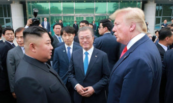 트럼프 북한 외교, 2차대전 때 루스벨트와 닮았다(?)