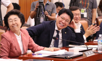 여야 ‘조국 수사·청문회 증인채택’ 첨예 대립