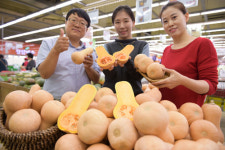 “버터향 나는 땅콩호박 맛보세요”