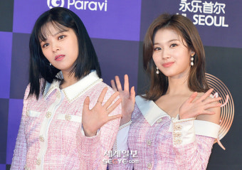[포토] 정연-사나 '같은 듯 다른 매력'