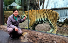 동물들과 31년 동고동락… 국내 최고 ‘인공포유’ 전문가