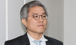 檢 “최강욱 피의자로 입건” 崔 “피의자 통보 받은적 없다”