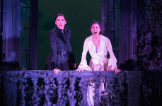 ‘레베카’ 를 향한 집착… 애증으로 타오른다