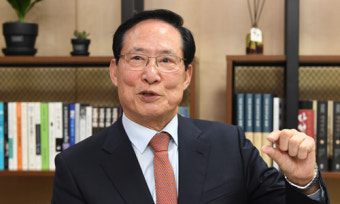 송영무 前 국방부 장관 “경제는 선진국인데 軍 리더십 아직도 과거에 머물러 있어” [세계초대석]