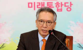김형오 통합당 공관위원장 “모든 사태에 책임지고 사직”