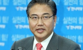 ‘종로의 아들’ 강 건넌다…통합당, 강남을에 박진 공천