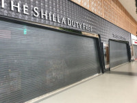 다국어 안내방송만 메아리… 적막감 휩싸인 김포공항