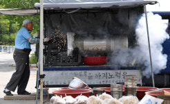 내 나이가 어때서? 뻥튀기는 딱 좋은 나인데… [밀착취재]